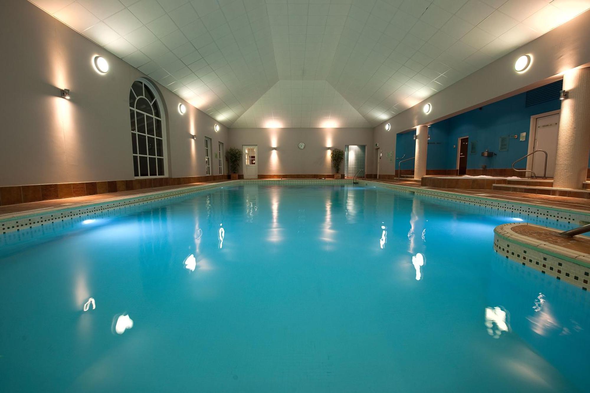 Bedford Lodge Hotel&Spa Newmarket  Buitenkant foto